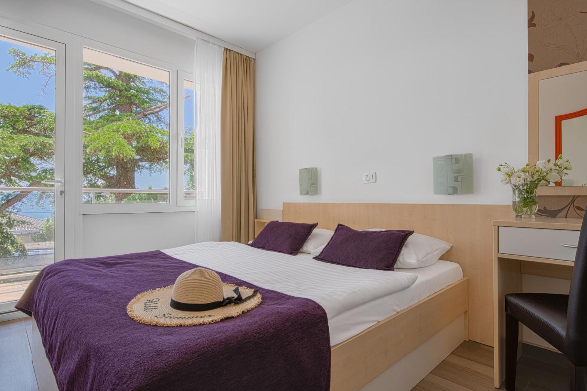 Hotel Slaven Selce Exterior photo