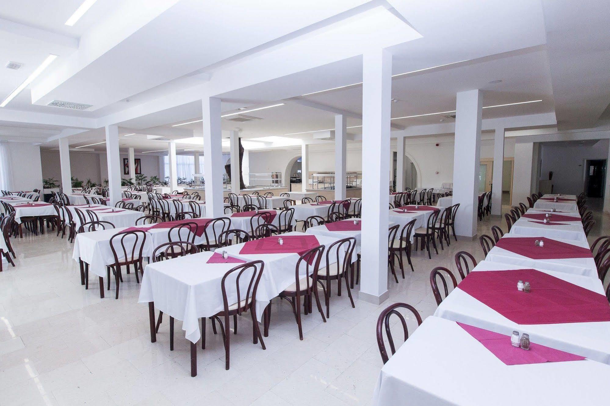 Hotel Slaven Selce Exterior photo